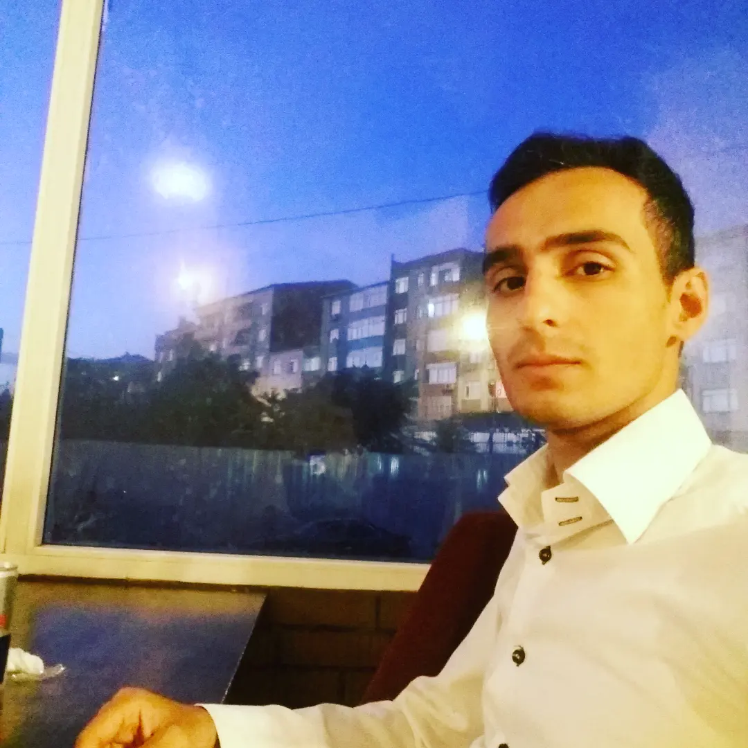 Professional Designer_eI8Yj
