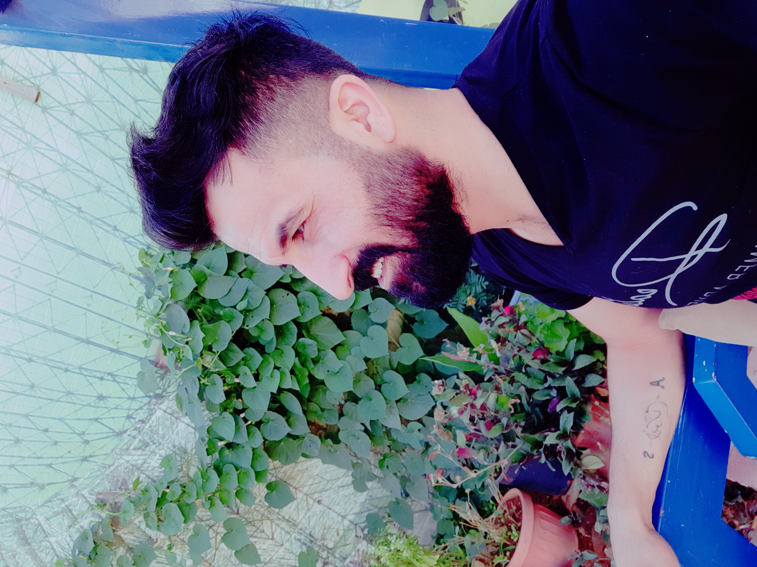 G X_7Zaqg